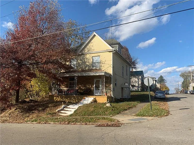 625 East Long Avenue